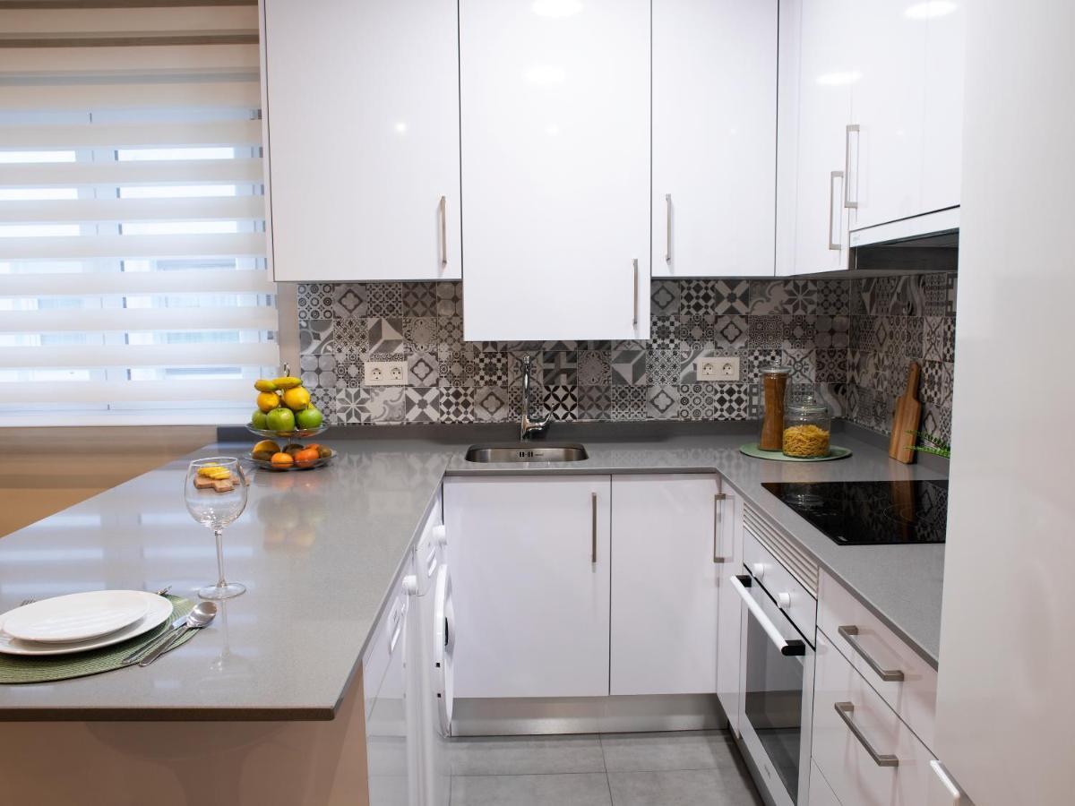Precioso Apartamento En El Centro De 阿维莱斯 外观 照片