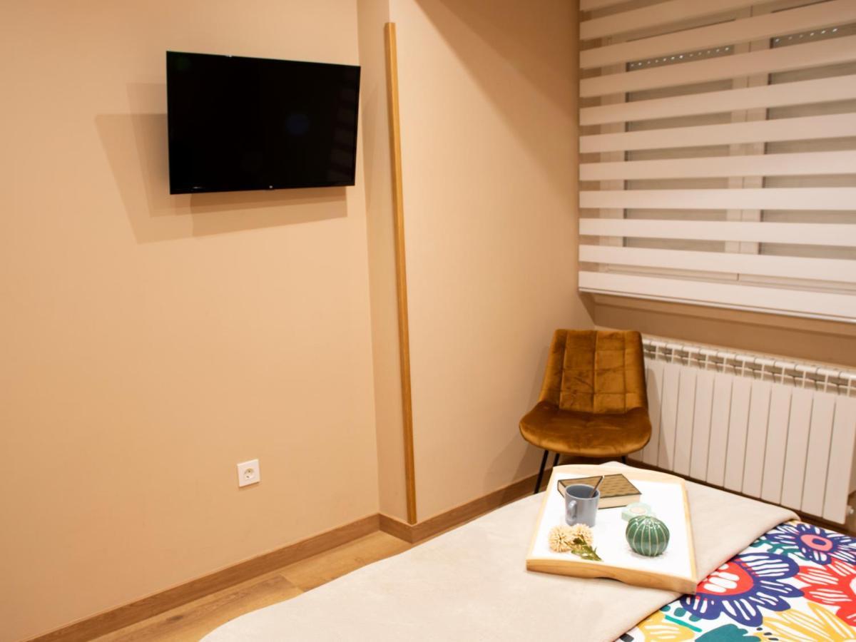 Precioso Apartamento En El Centro De 阿维莱斯 外观 照片