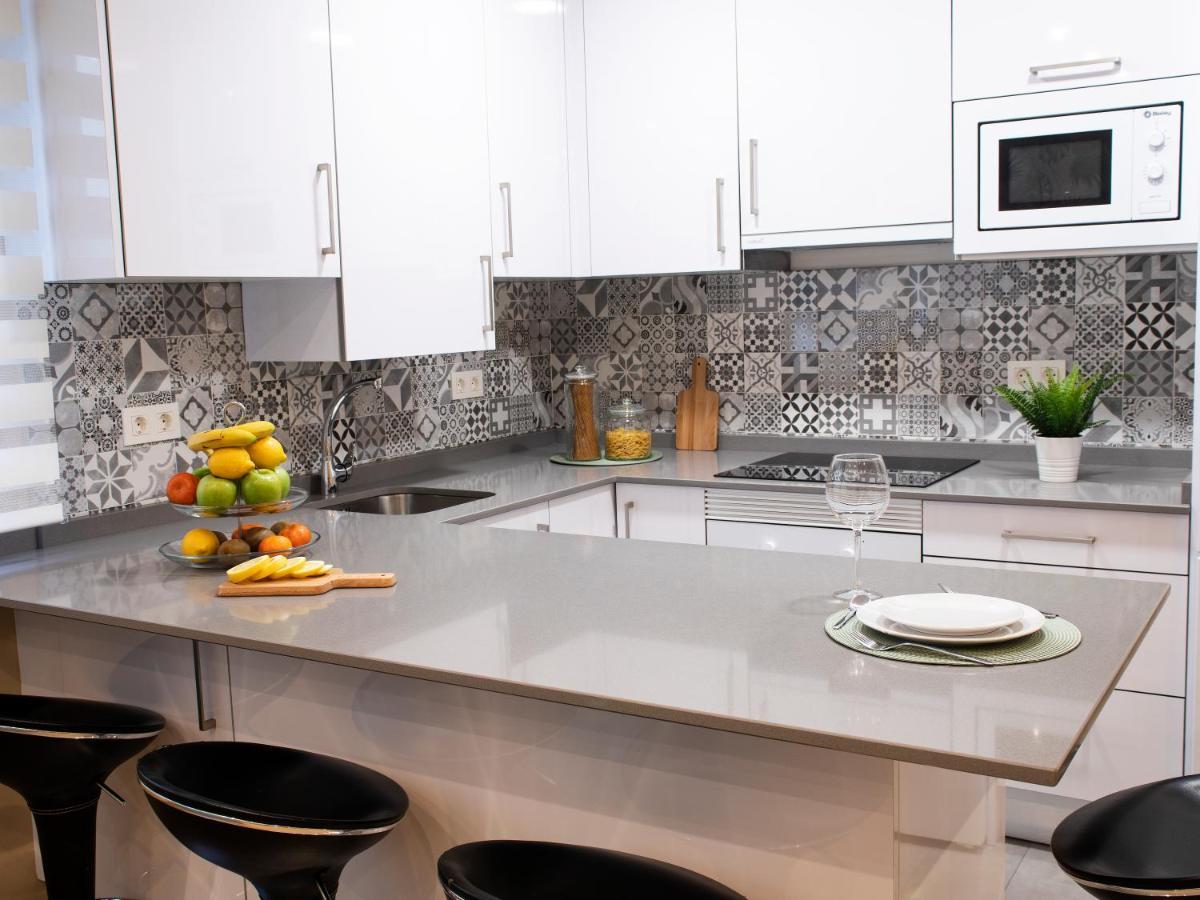Precioso Apartamento En El Centro De 阿维莱斯 外观 照片